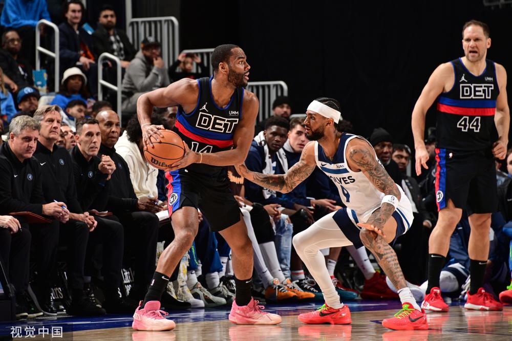 鲍尔宣布赛 鲍尔宣布赛