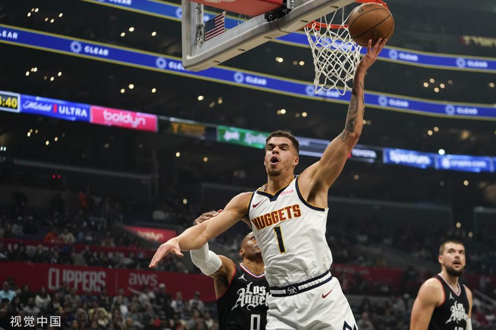 并成功地将 并成功地将